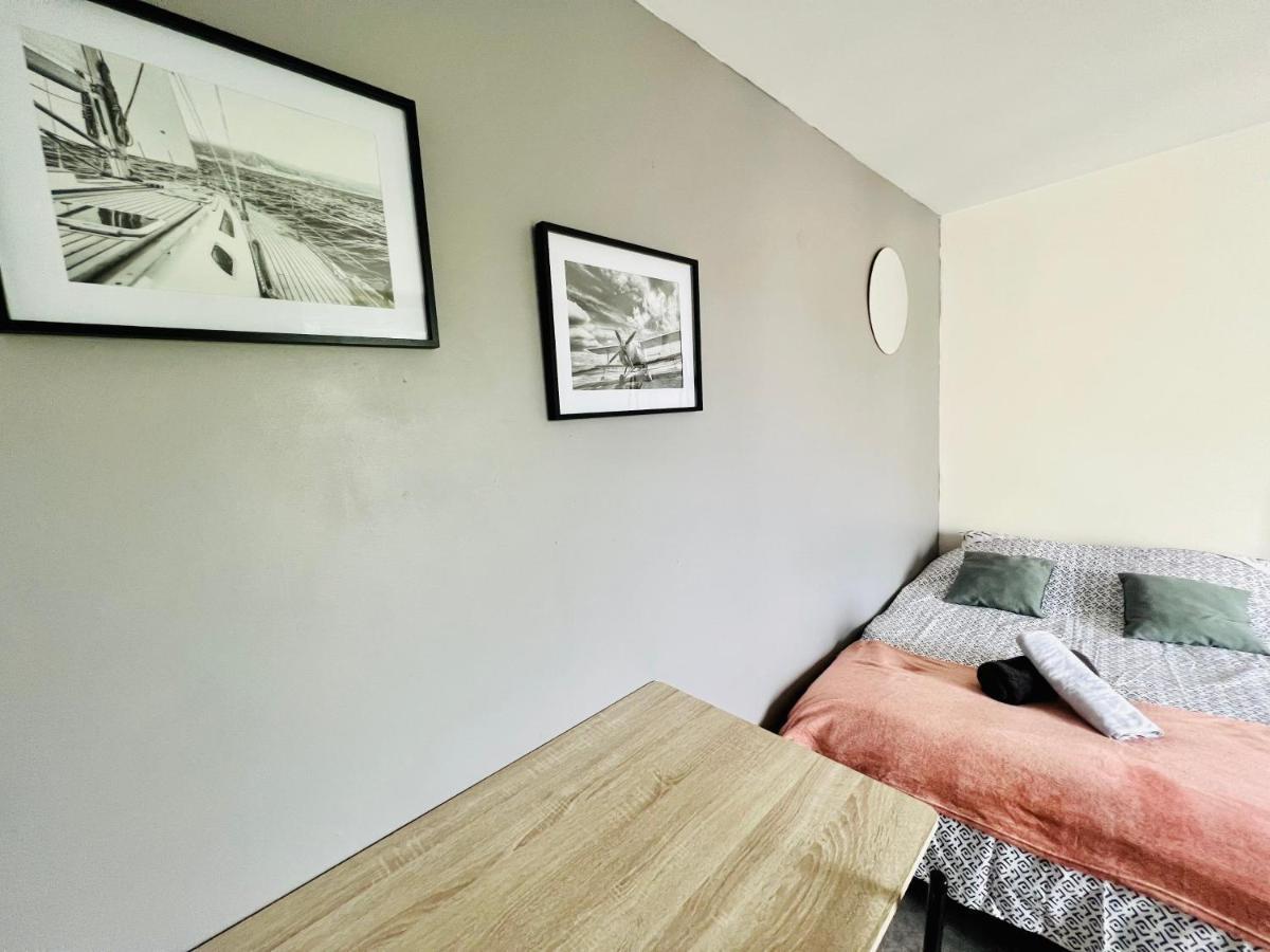 Apartament Le Gousselot Parking Metz Pompidou Un-Sejour-A-Part Zewnętrze zdjęcie